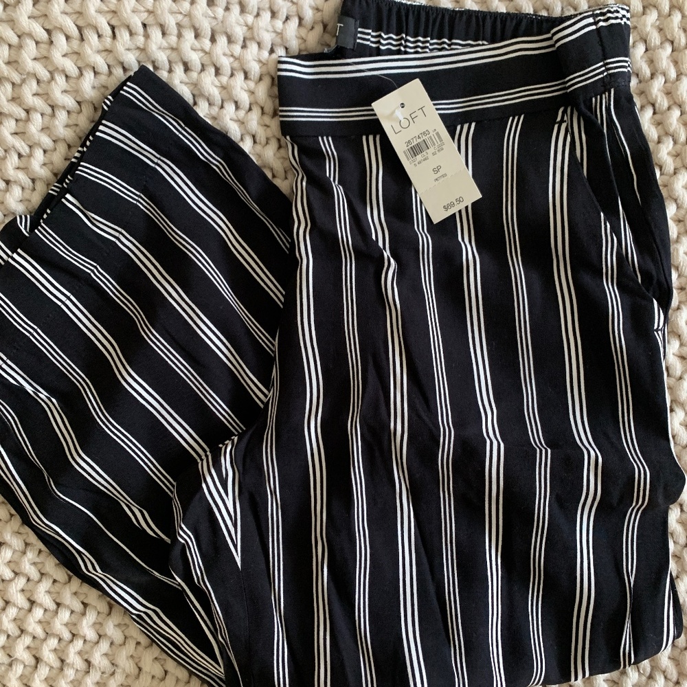 Loft Striped Straight Leg Crop with Pockets- Petite (SP)